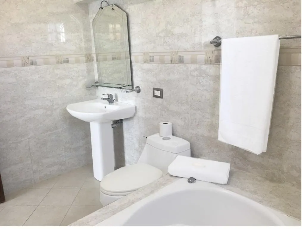 Torre Vizcomi Hotel Santo Domingo 0*,